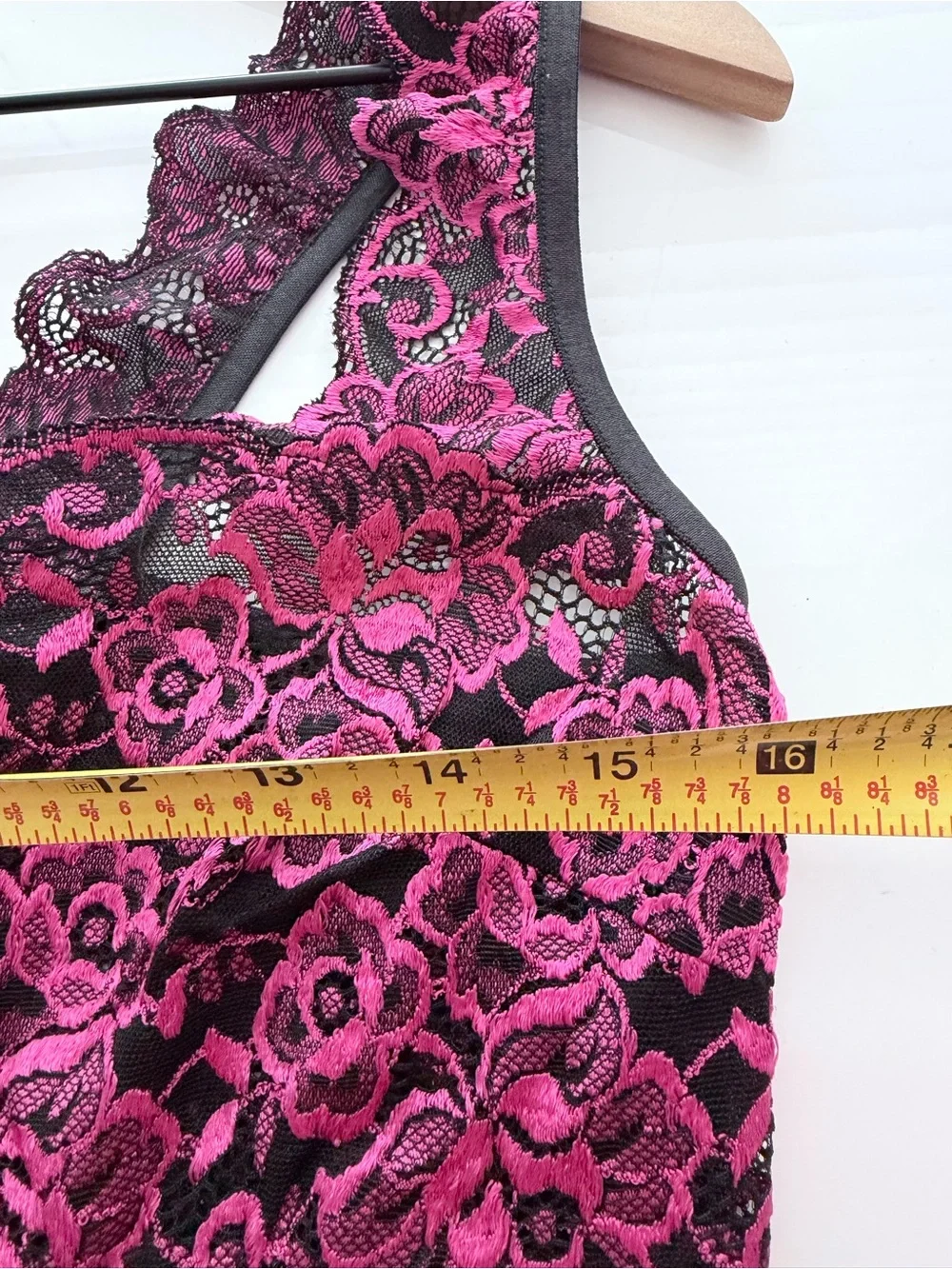Cache pink black Lace Cami Top whimsical witchy M NWT - Picture 4 of 5